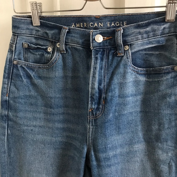 American Eagle Mom jean - Picture 2 of 5